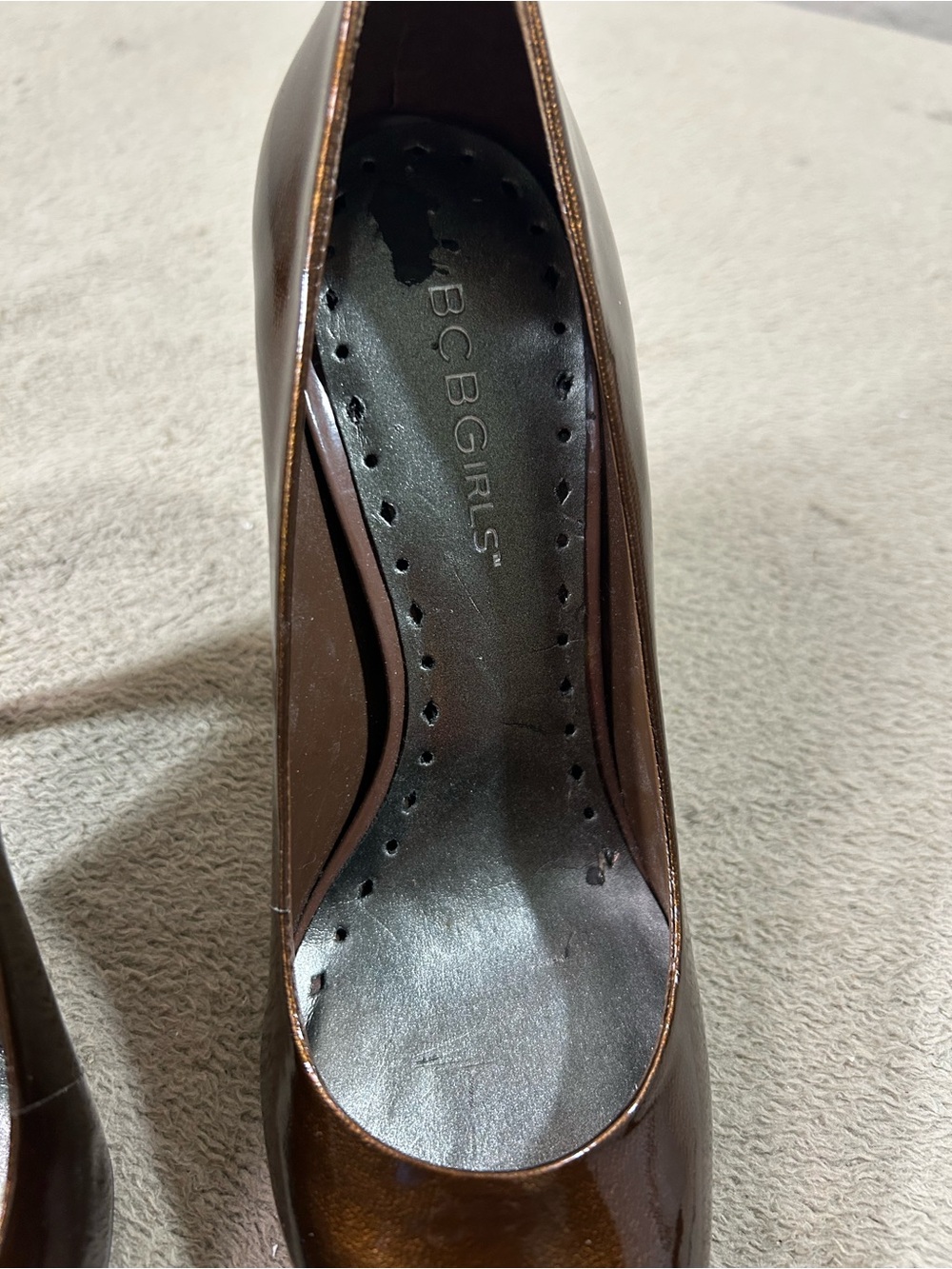 BCBGirls Womens 5.5B Bronze Brown Patent Pointed Toe Pumps Stiletto Heels - Picture 9 of 9